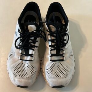 Women’s Oncloud Running Shoes